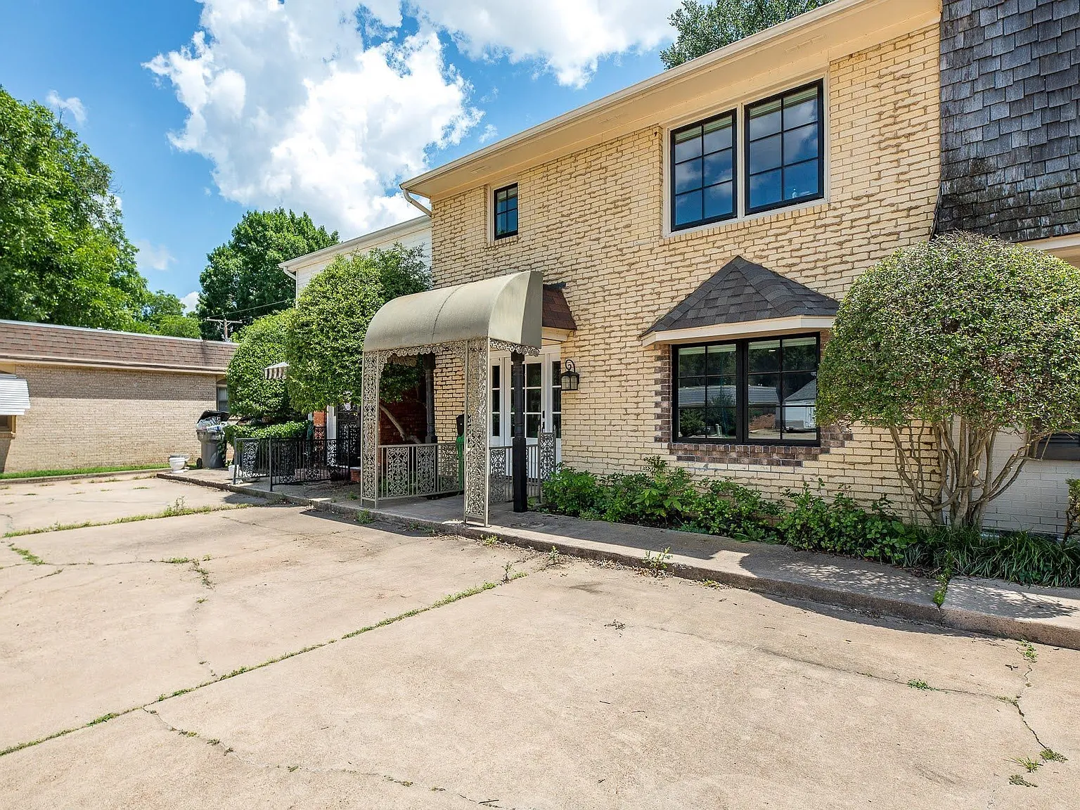 2 bed, 2.5 bath, 1536 sqft, $2,200 — Photo 4