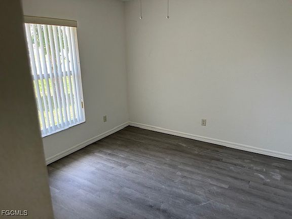 4th image of 149 Salem Ave