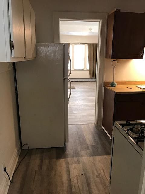 1st image of 2901 Clay St APT A