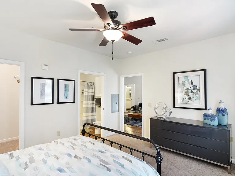 Landing at Willow Bayou Apartment Homes — Photo 8
