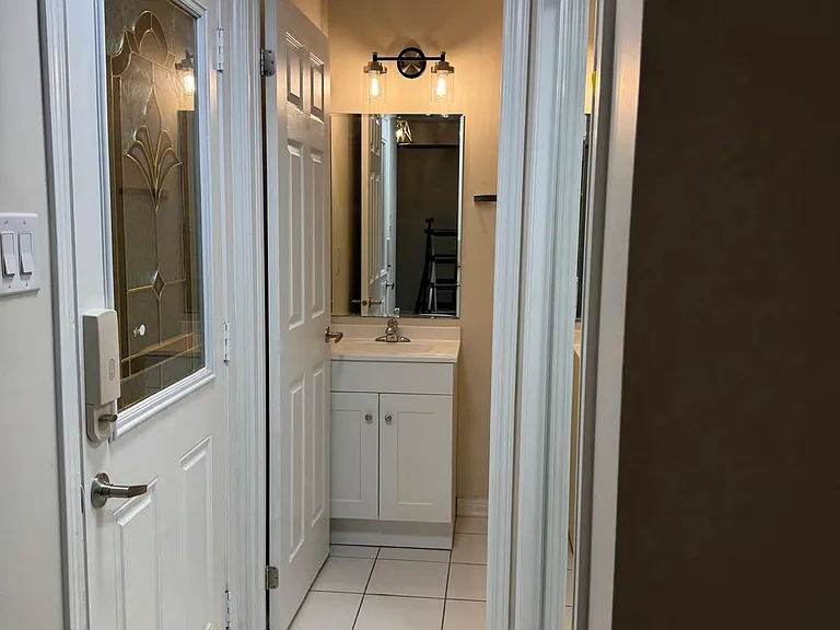 182 Higginbotham Cres — Photo 13