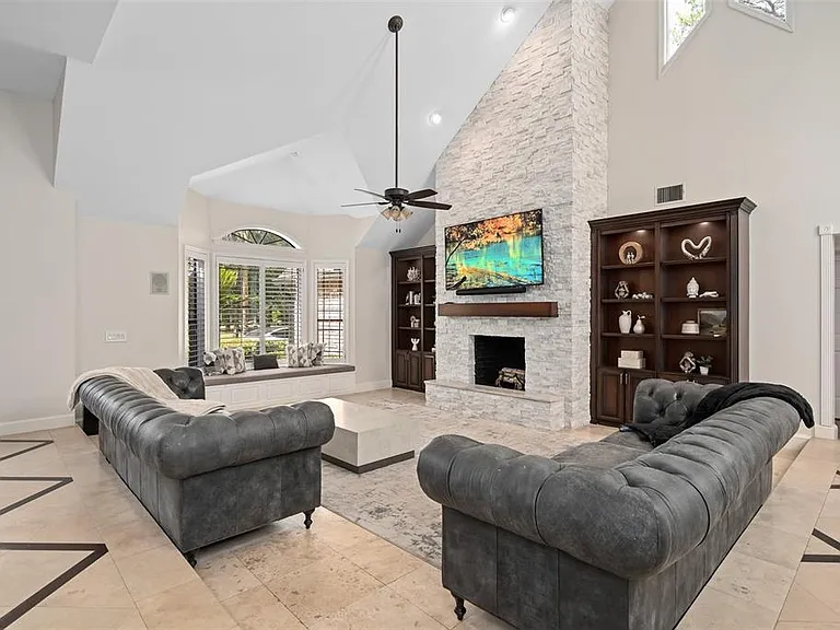 2214 Earleaf Ct — Photo 7