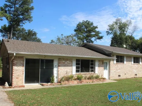 909 Lawrence Ave, Albertville, AL 35951