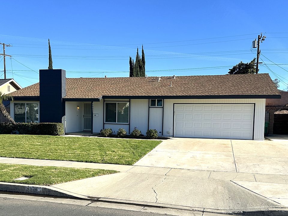 1st image of 325 Blackpine Dr