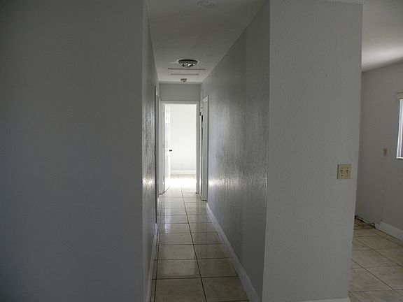 Hallway to bedrooms