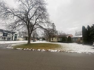 1735 Longvalley Rd, Glenview, IL 60025