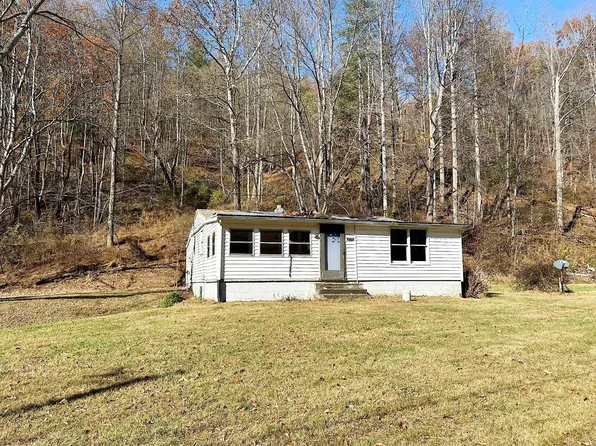 239 Campbells Mountain Rd, Tyro, VA 22976