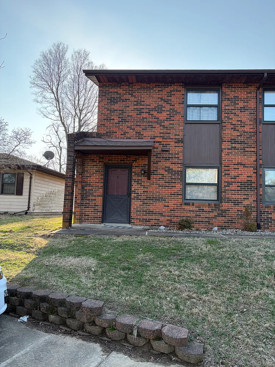 Building Photo - 8 S Trace Ct