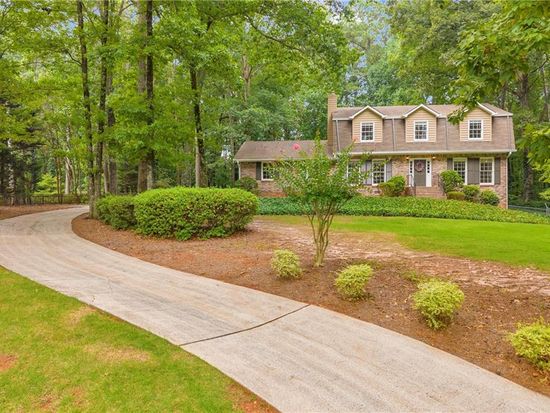 5560 Rosser Rd, Stone Mountain, GA 30087