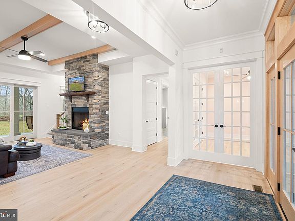 5th image of 17819 Yatton Rd