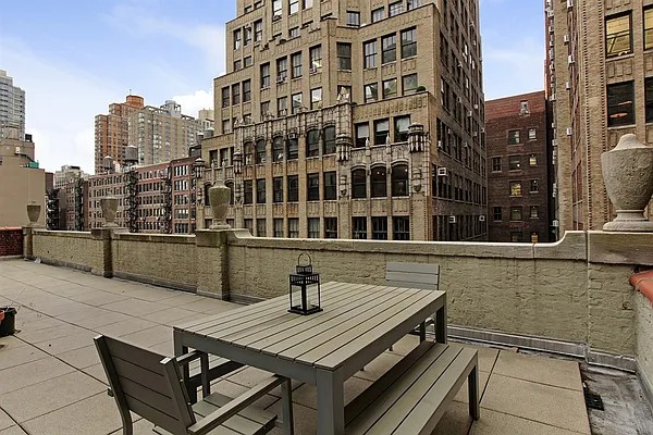 Sold by Corcoran | media 17