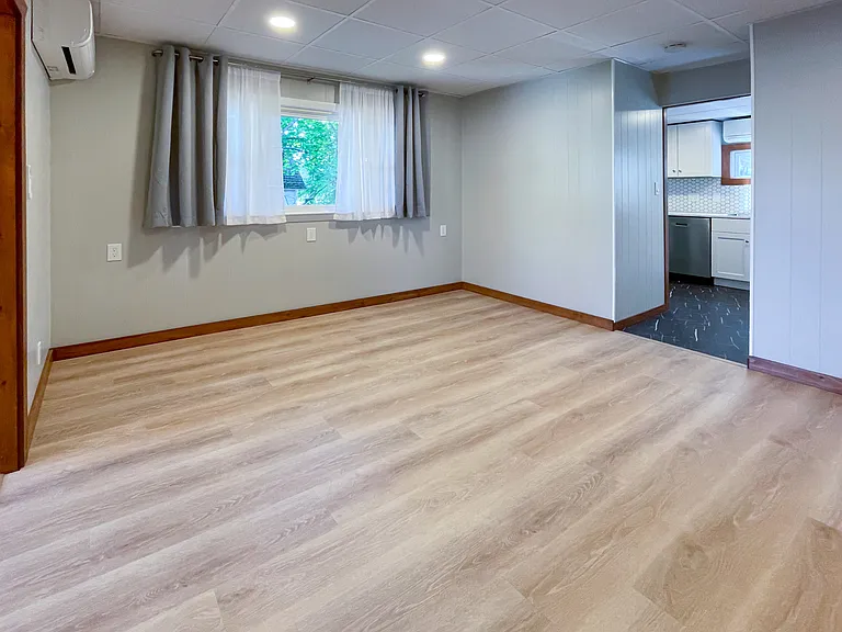 142 Pleasant St #2 — Photo 4