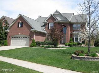41119 Scarborough Ln, Novi, MI 48375