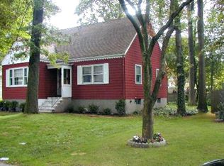 63 Woodcrest Rd, Fairfield, CT 06824