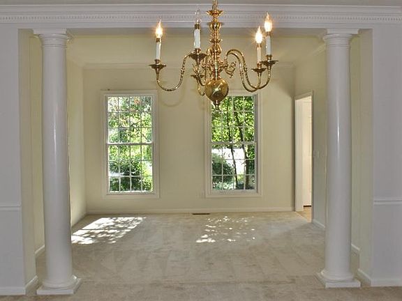 4th image of 6981 Larkspur Ln