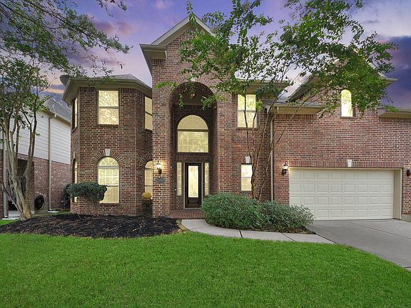 3rd image of 28047 Comal Karst Dr