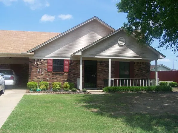 1203 Balfour Rd, West Memphis, AR 72301