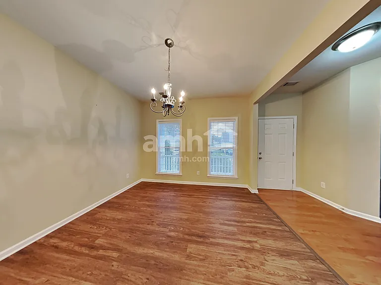231 Mott Rd — Photo 6