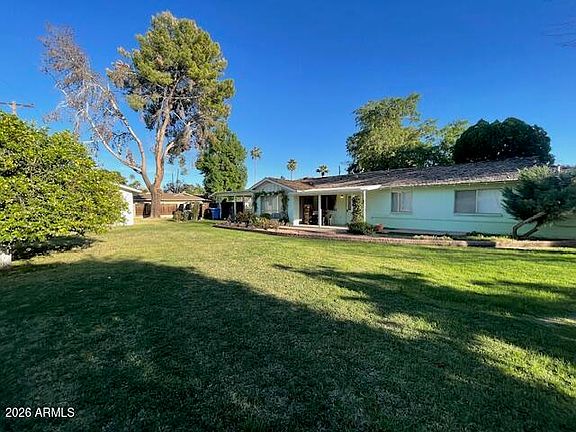 3rd image of 1302 W HAYWARD Avenue