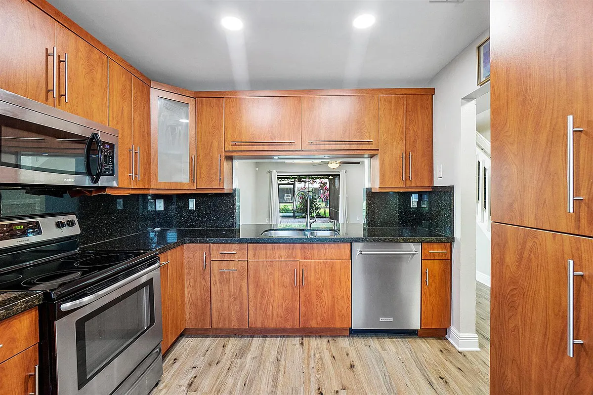 Property Photo - 10723 NW 10th St