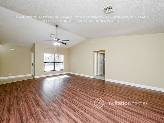 3rd image of 5646 Lincoln Cir E