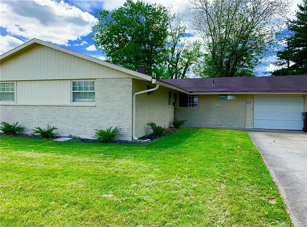 3205 Olive Rd photo 1