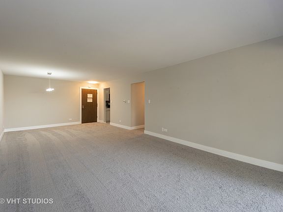 3rd image of 3350 N Carriageway Dr Unit 407