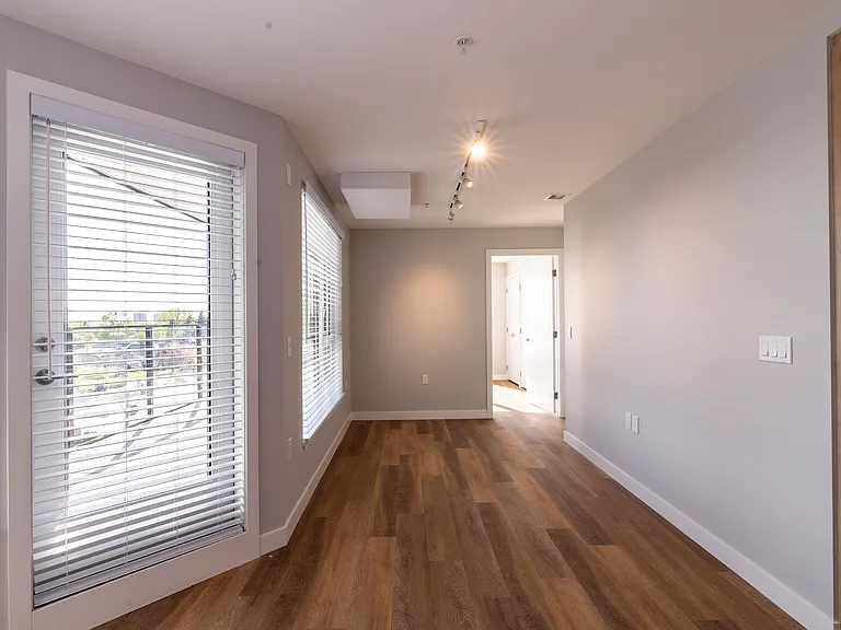188 E 49th Ave — Photo 54