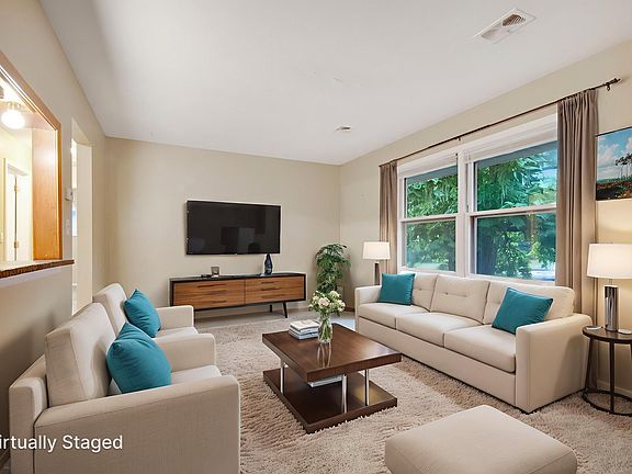 3rd image of 1301 4th St Unit 1