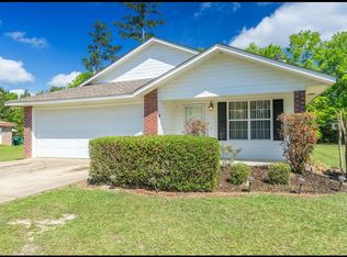 112 Hinton Dr, Hattiesburg, MS 39401