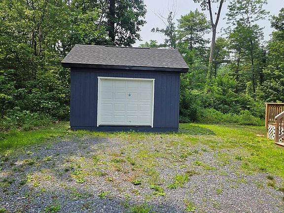 4th image of 711 Fawn Dr
