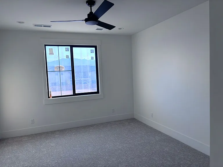 2688 E Rosedale Dr — Photo 22
