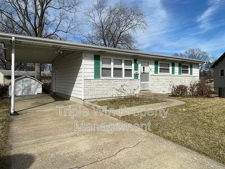 1895 Curtis Ct — Photo 3