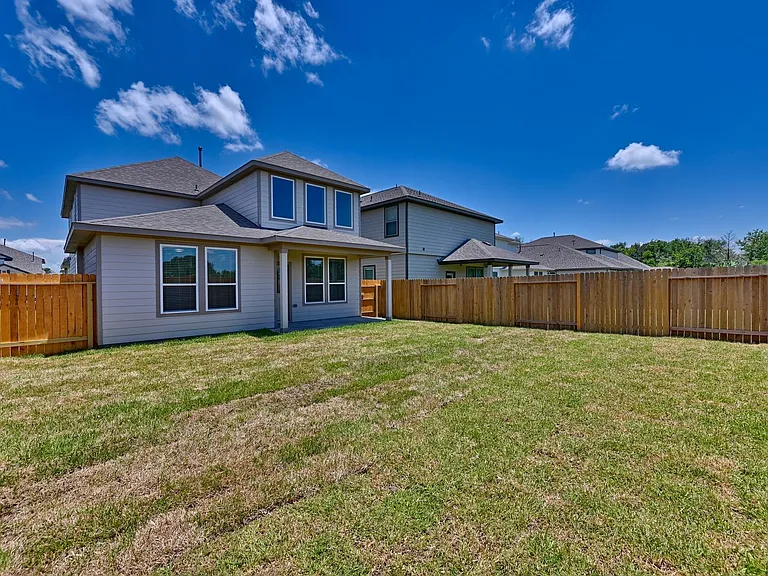 1053 Lilly Ln — Photo 40