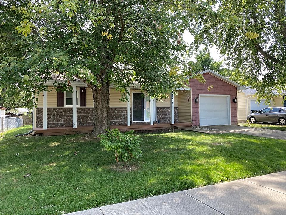 1st image of 1034 Stratford Dr