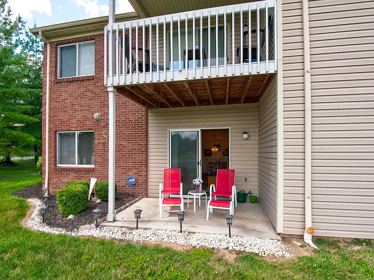 Apartments at Foxtrail — Photo 17