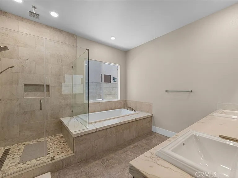 57 Ray — Photo 19
