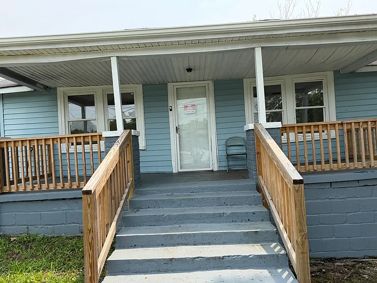 636 Lee St — Photo 14