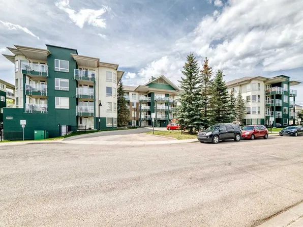 3111 N 34th Ave NW #410, Calgary, AB T2L 0Y2