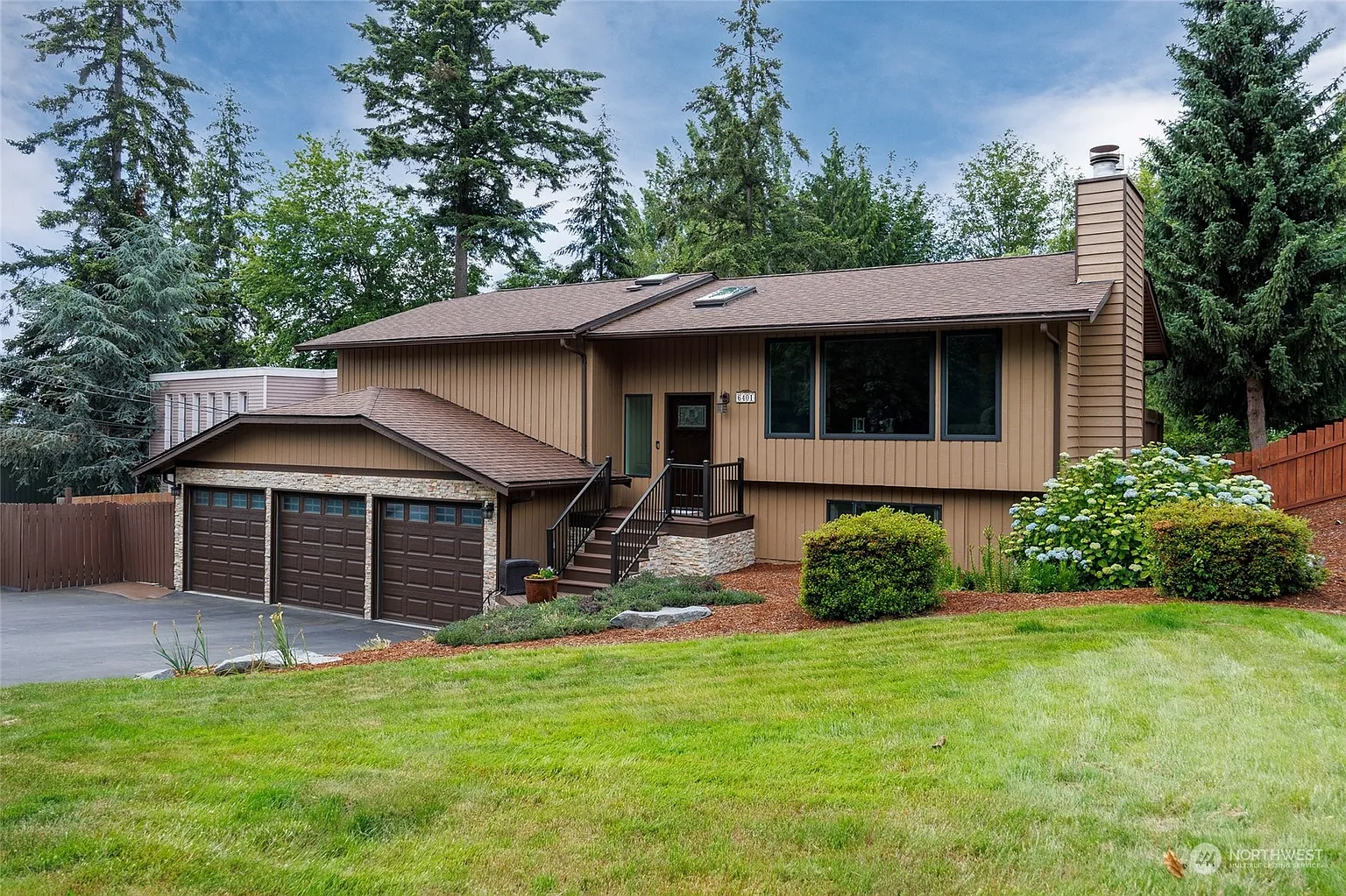 6401 Chennault Beach Road photo 1