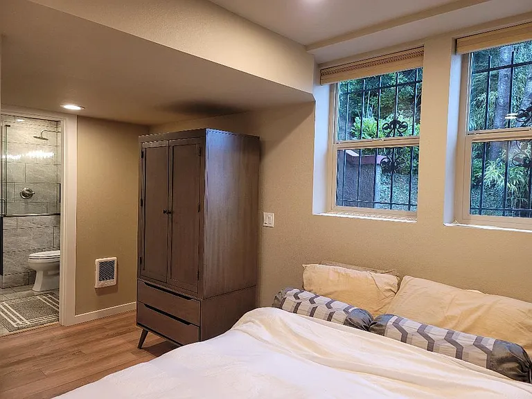 2442 SW Sheffield Ave #B — Photo 20