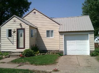 317 2nd St NE, New Albin, IA 52160
