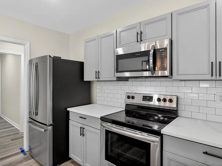 2116 Commander Rd — Photo 13