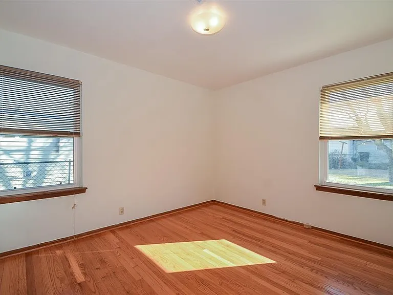 6923 Cole Creek Dr — Photo 10