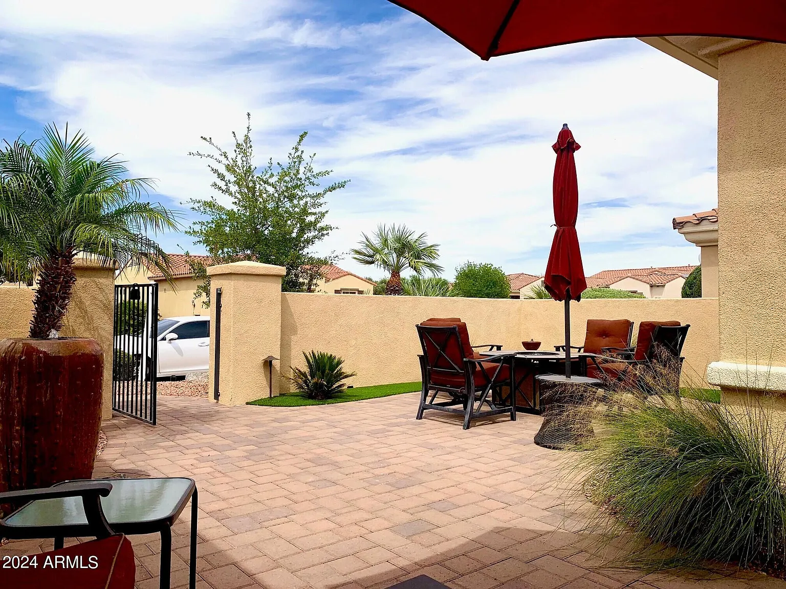 2 bed, 1.5 bath, 1660 sqft, $4,500 — Photo 3