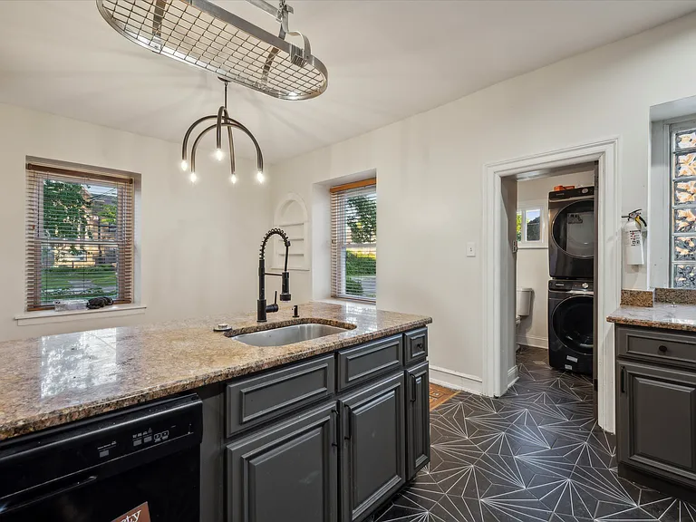 5400 Woodcrest Ave — Photo 21