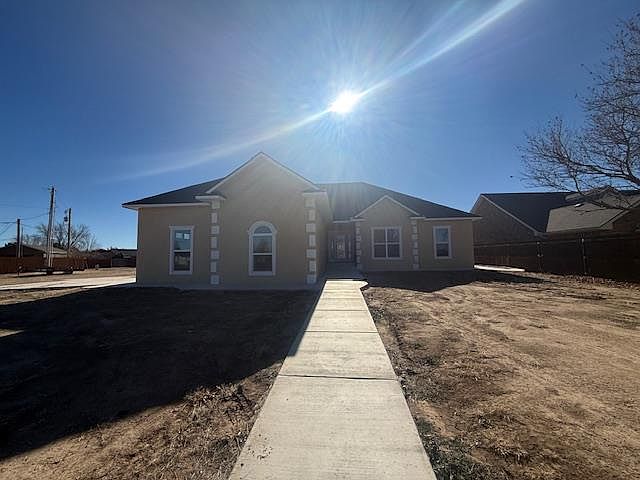 1st image of 900 Apollo St