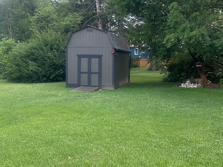 1164 York Ln — Photo 16