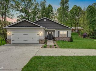 190 Spider Barnes Rd, Jonesborough, TN 37659