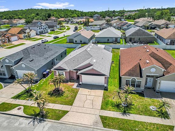 3rd image of 1804 BAGUETTE COURT